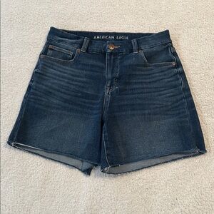 American Eagle The Dream Short Curvy Midi Size 10